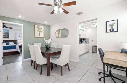 La Vista House | 3BR - Beach +Trail | Bikes Fire Pit Mini Golf