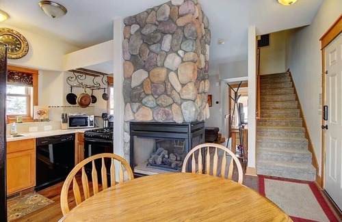 Granby Cabin | 3br cabin on Fraser River, Fish, Ski, Hike, Golf
