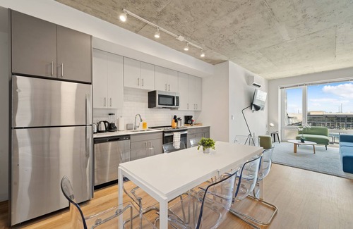 River North Hotel | 3BR City Escape Bright, Sleek, Spacious