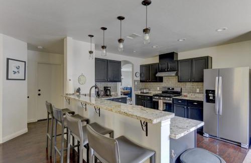 Austin House | 3BR family home with backyard