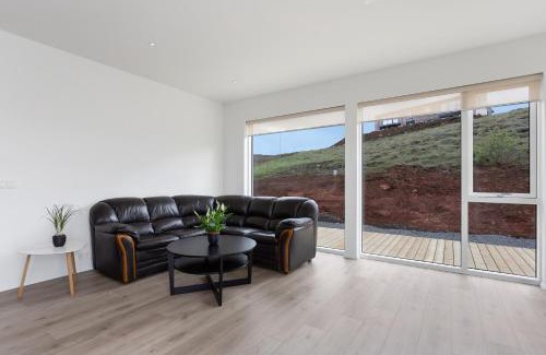 Reykholt House | 3BR Modern & Spacious Golden Circle Home