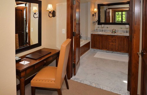 Avon Condo | 3BR - MOUNTAIN VIEW - RESIDENTIAL SUITE - TIMBERS BACHELOR GULH CLUB