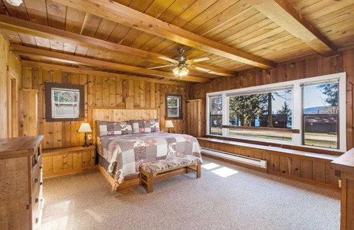 Eastsound Other | 3BR Ocean View Farmhouse - 1 min walk to prime west-facing beach!