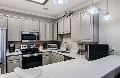 Gulf Place Condo | 3BR Townhouse at Gulf Place on 30a! Screened Porch, Balcony. Near Pool, Beach