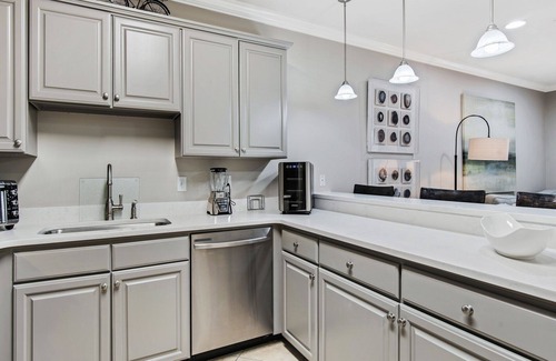 Gulf Place Condo | 3BR Townhouse at Gulf Place on 30a! Screened Porch, Balcony. Near Pool, Beach