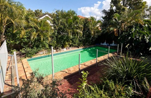 Southport House | 3BR Ultimate Hamptons Retreat - Pool, BBQ + More!