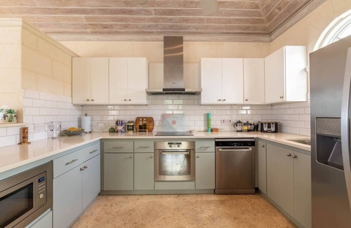 Merlin Bay Villa | 3BR Villa in Royal Westmoreland Golf Estate-RV8