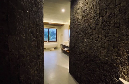 Melayang Villa | 3BR Villa with Pool Overlooking Rice Paddies