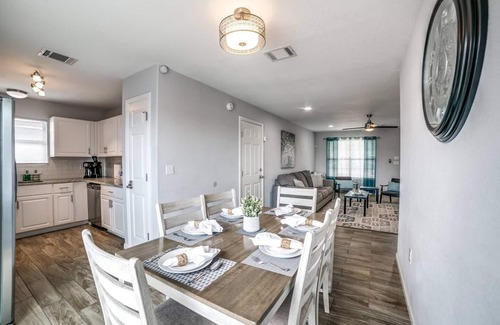 Arena District House | 3N & 4N Discounts Cozy Home w/Pool, Smart TVs