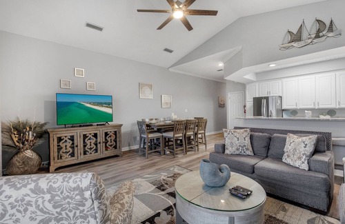Dauphin Island Condo | 3rd Floor~Luxury~2 Bedroom~Beachfront