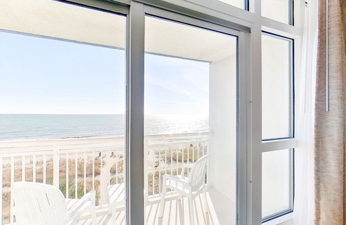 Myrtle Beach Condo | 3rd Floor Ocean View Condo w/ WiFi, Private W/D, AC, Shared Pool/Hot Tub