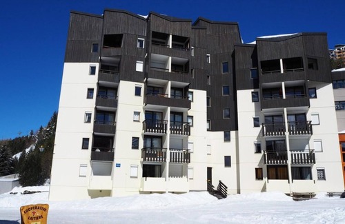 Reberty Apartment | 3rd floor, tv, ski locker, 17m², Les Menuires