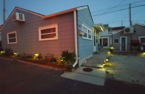 Ocean Beach I Cottage | 3rd House from the Beach in Ocean Beach Surf Club U1