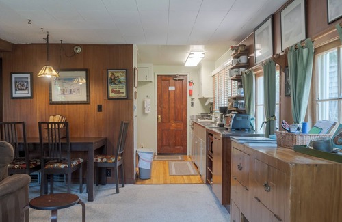 Government Camp Cabin | 3rd night free stay before 09/28 enjoy lakes, hiking, electric car charger!