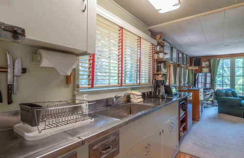 Government Camp Cabin | 3rd night free stay before 09/28 enjoy lakes, hiking, electric car charger!