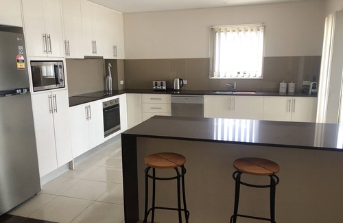 Port Stephens Council Apartment | 4@Alta Mira Three bedroom spacious apartment with high quality furnishings