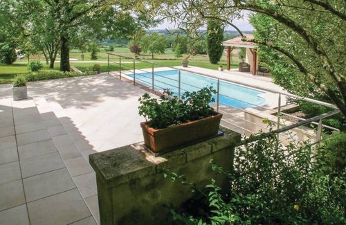 Saint-Aubin-de-Cadelech House | 4 bedroom accommodation in St. Aubin de Cadeleche