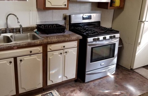 Cedar Rapids House | 4 Bed 2 Bath 1 block from Coe College NE CR
