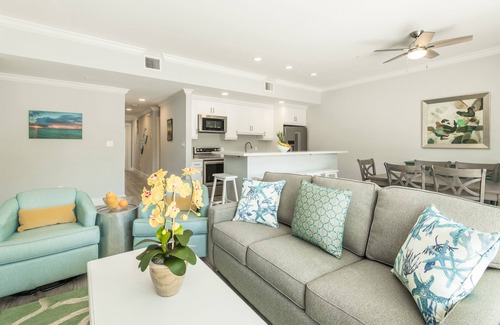 Meadows Condo | 4-Bed 4.5 Bath Condo @ Bayfront Suites - NO CLEANING FEE (Non-Waterfront)