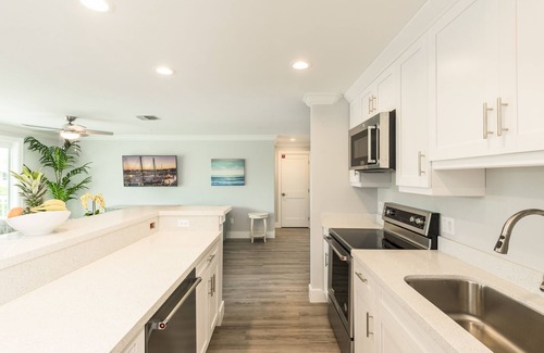 Meadows Condo | 4-Bed, 4.5 Bath Condo & Bayfront Suites - NO CLEANING FEE (Non-Waterfront)