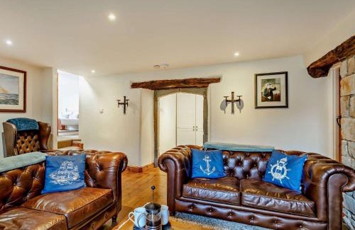 Appledore House | 4 Bed in Appledore DOCHO
