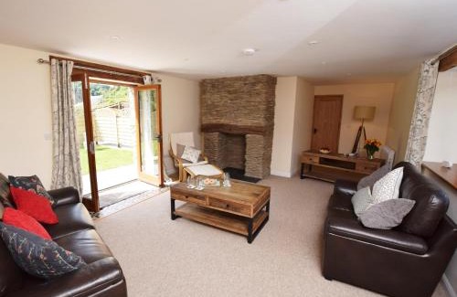 Berrynarbor House | 4 Bed in Berrynarbor 43640