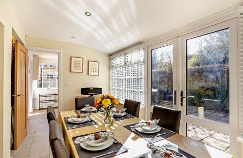 Docking House | 4 Bed in Docking 91588