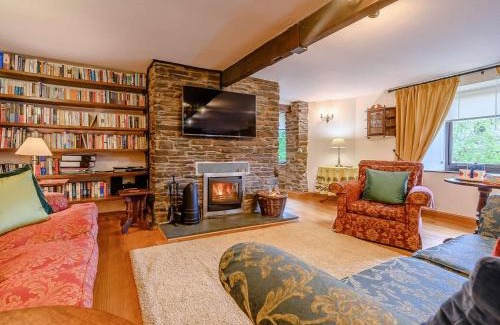 Lorton House | 4 Bed in High Lorton SZ098