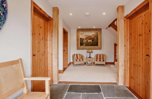 Launceston House | 4 Bed in Launceston BRHIG