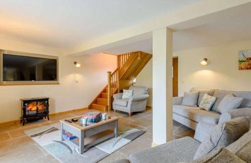 Caersws House | 4 Bed in Llandrindod Wells 86118