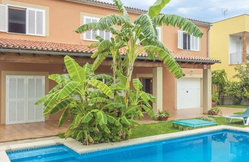 Alcudia Villa | 4 bed villa & private pool close to beach