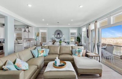 South End Condo | 4 bedroom 2.5 bath updated condo!