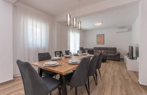 Donje Rastane House | 4 bedroom accommodation in Donje Rastane