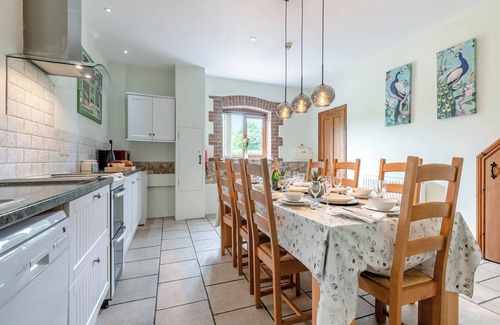 Woolland Cottage | 4 bedroom accommodation in Blandford Forum