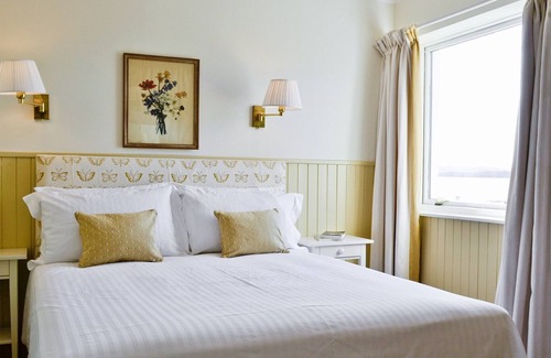 Isle of Seil Cottage | 4 bedroom accommodation in Ardmaddy Castle, near Oban