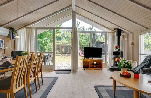 Ordrup House | 4 bedroom accommodation in Fårevejle