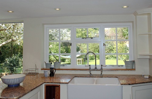 New Forest District Cottage | 4 bedroom accommodation in Lymington