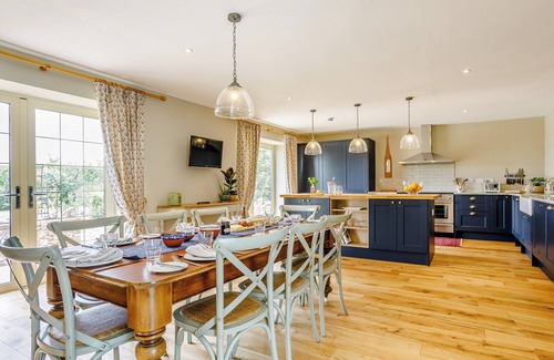 Cheddar Cottage | 4 bedroom accommodation in Draycott, near Cheddar