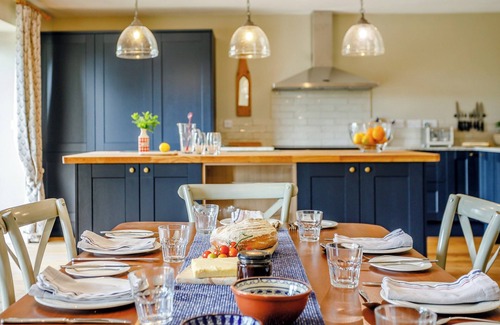 Cheddar Cottage | 4 bedroom accommodation in Draycott, near Cheddar