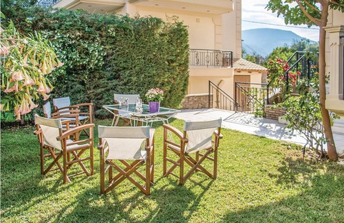 Diakofto House | 4 bedroom accommodation in Diakopto