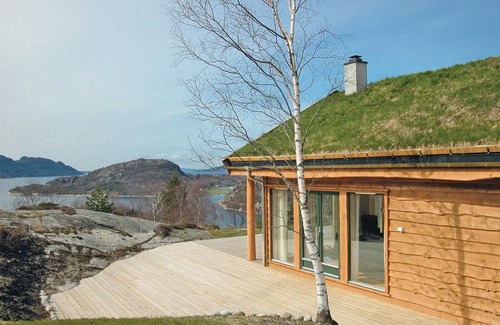 Forsand House | 4 bedroom accommodation in Forsand