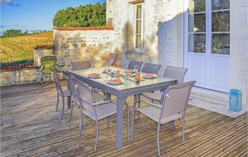 Champmillon House | 4 Bedroom Amazing Home In Champmillon