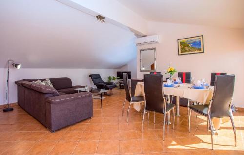 Jesenice House | 4 Bedroom Amazing Home In Jesenice
