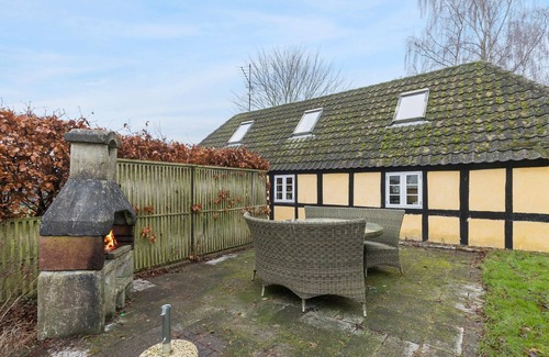 Grenaa House | 4 bedroom awesome home in Grenaa