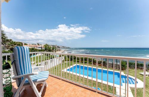 Sitio de Calahonda Villa | 4 bedroom beach Villa with direct access to the beach and private pool between Fuengirola and Marbella - Mijas costa
