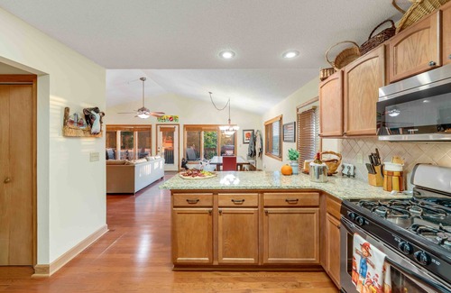 Beech Mountain Ski Chalet | 4-bedroom Casa Bella Views + Hot Tub chalet in Beech Mountain