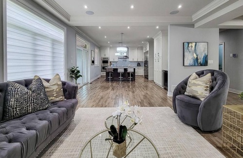 Winona House | 4 Bedroom Cozy Family Home 5 minutes from the beach