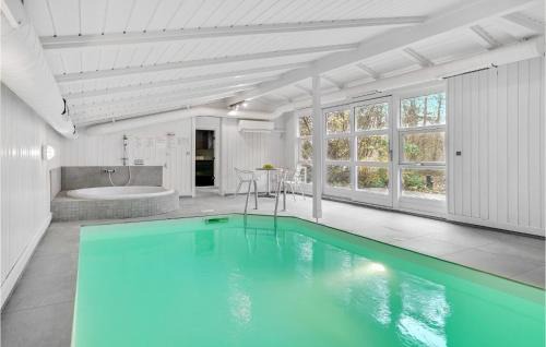 Klint House | 4 Bedroom Cozy Home In Nykøbing Sj