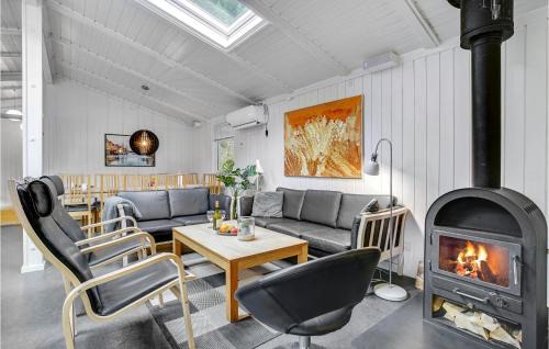 Klint House | 4 Bedroom Cozy Home In Nykøbing Sj