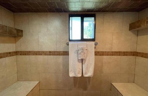 Mineral Wells House | 4-bedroom home with gorgeous view